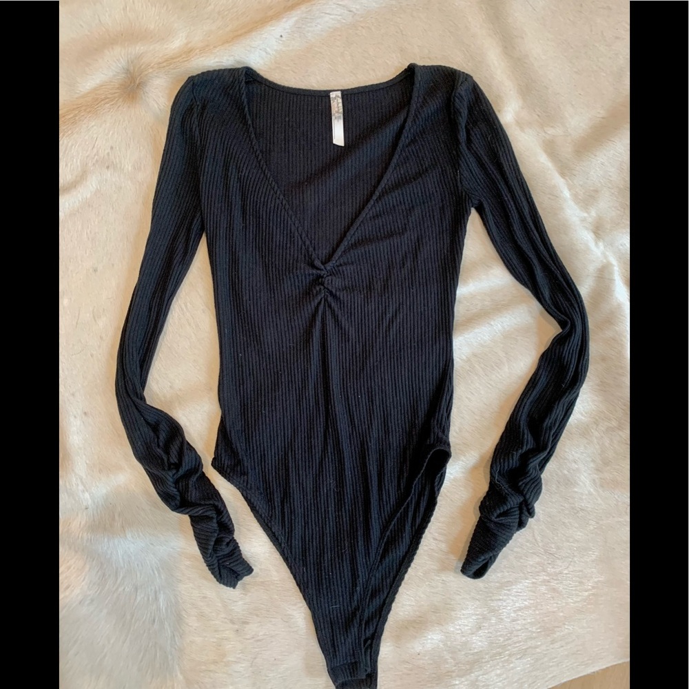 Free People long sleeve bodysuit, M